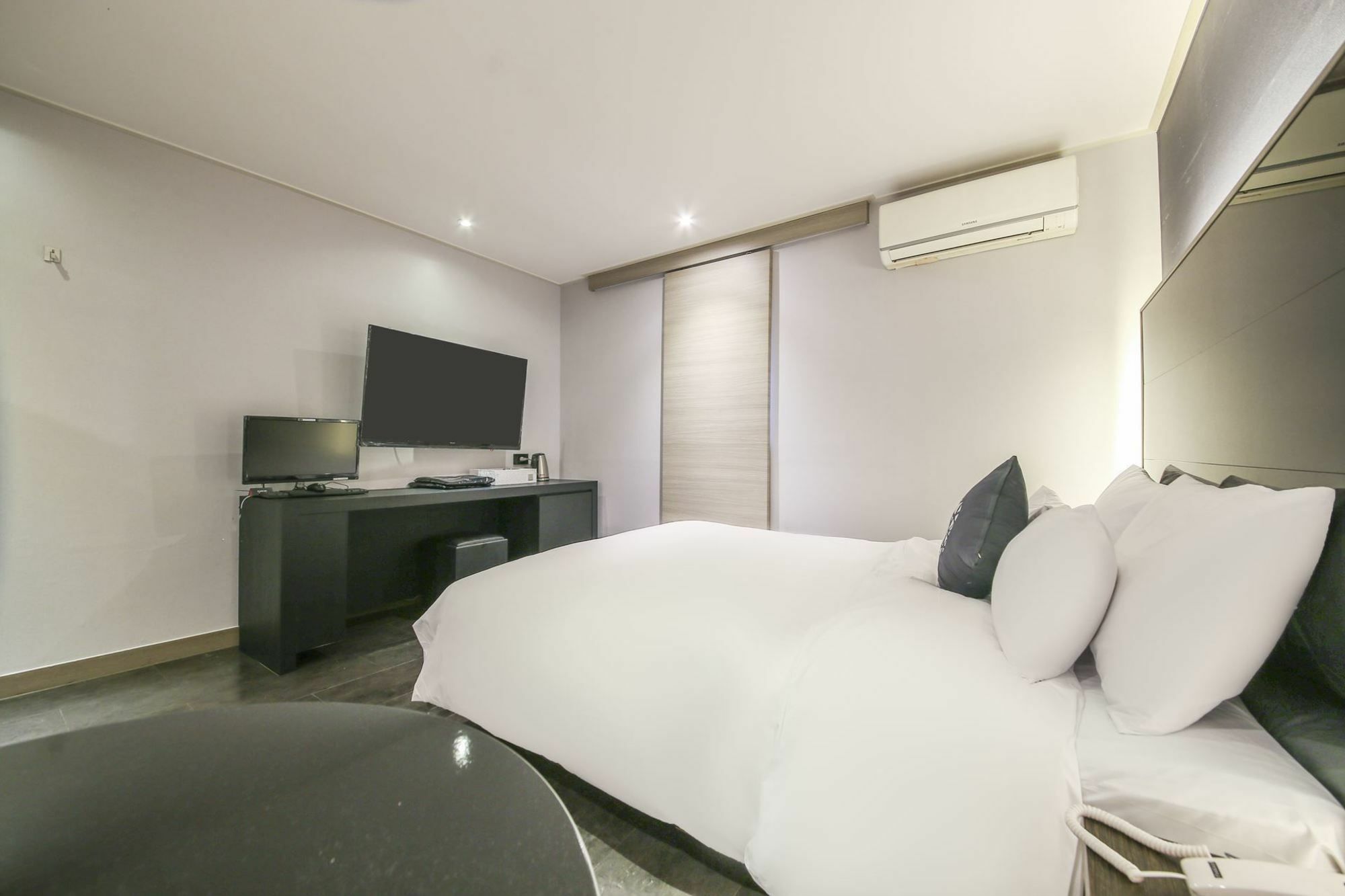 Hotel Cullinan Seocho Сеул Екстериор снимка